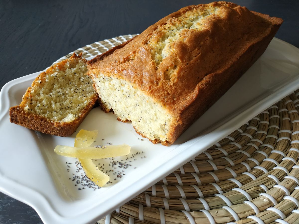 Cake au citron et pavot bleu